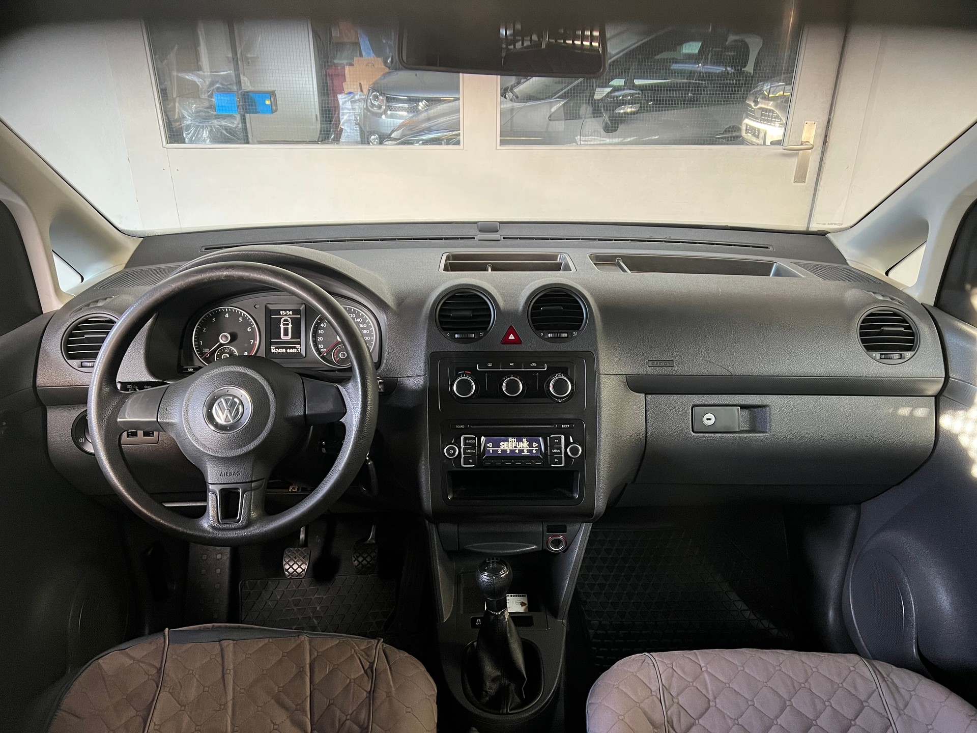 VW Caddy 2.0 EcoFuel-image-4