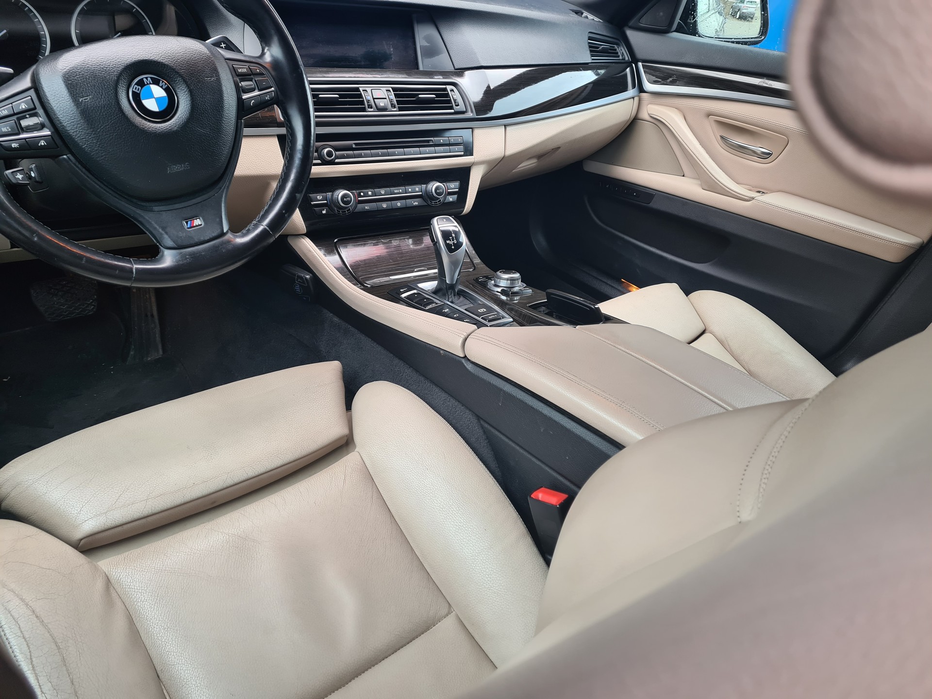 BMW 535d xDrive Touring Steptronic-image-6