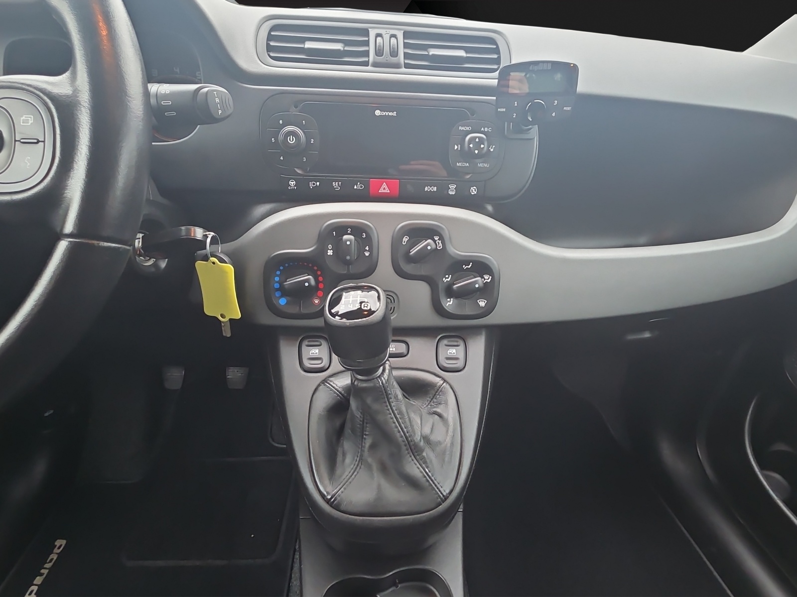 FIAT Panda 0.9 Twinair Turbo 4x4-image-10