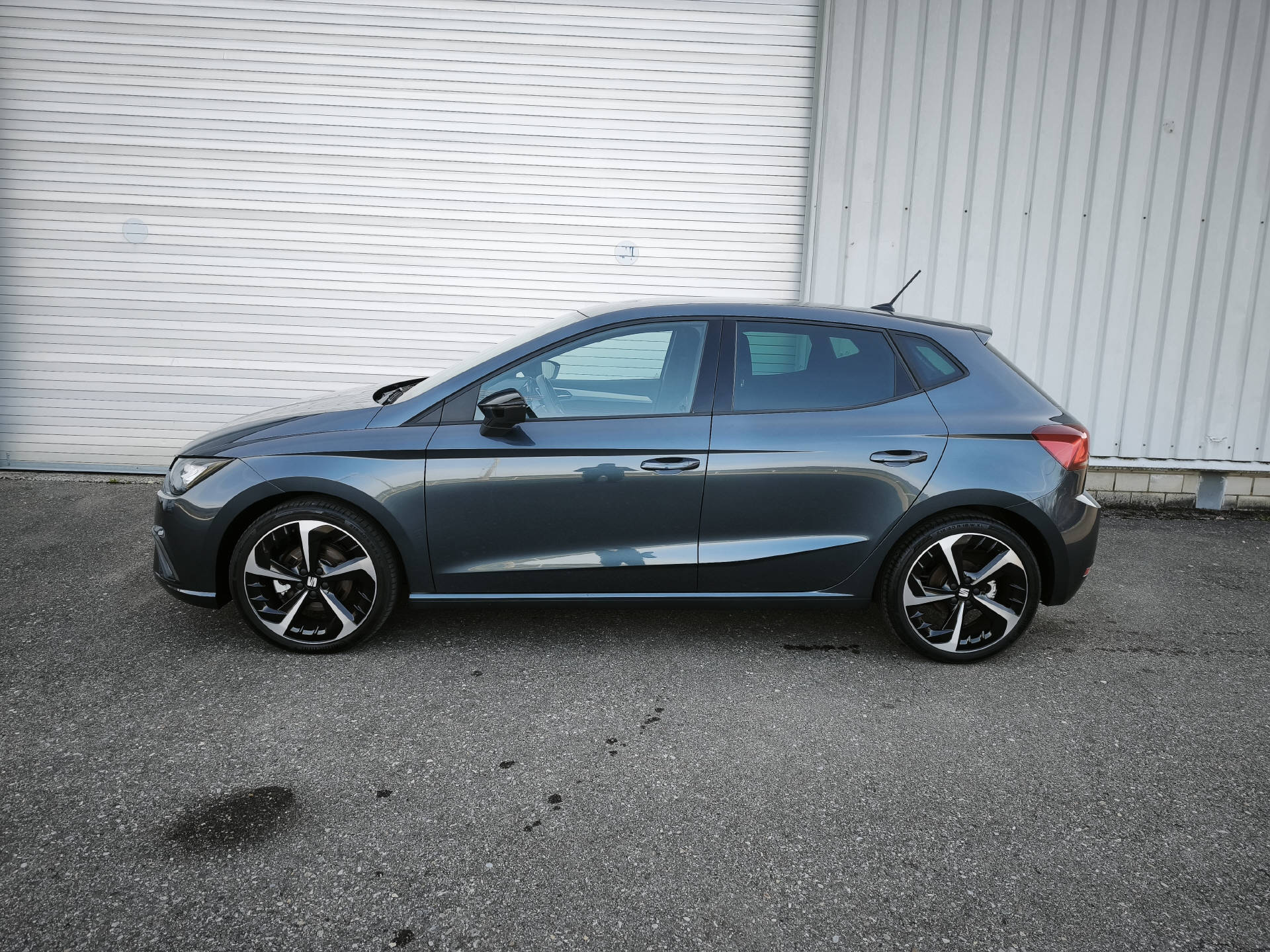 SEAT Ibiza 1.0 TSI 115 FR DSG-image-3