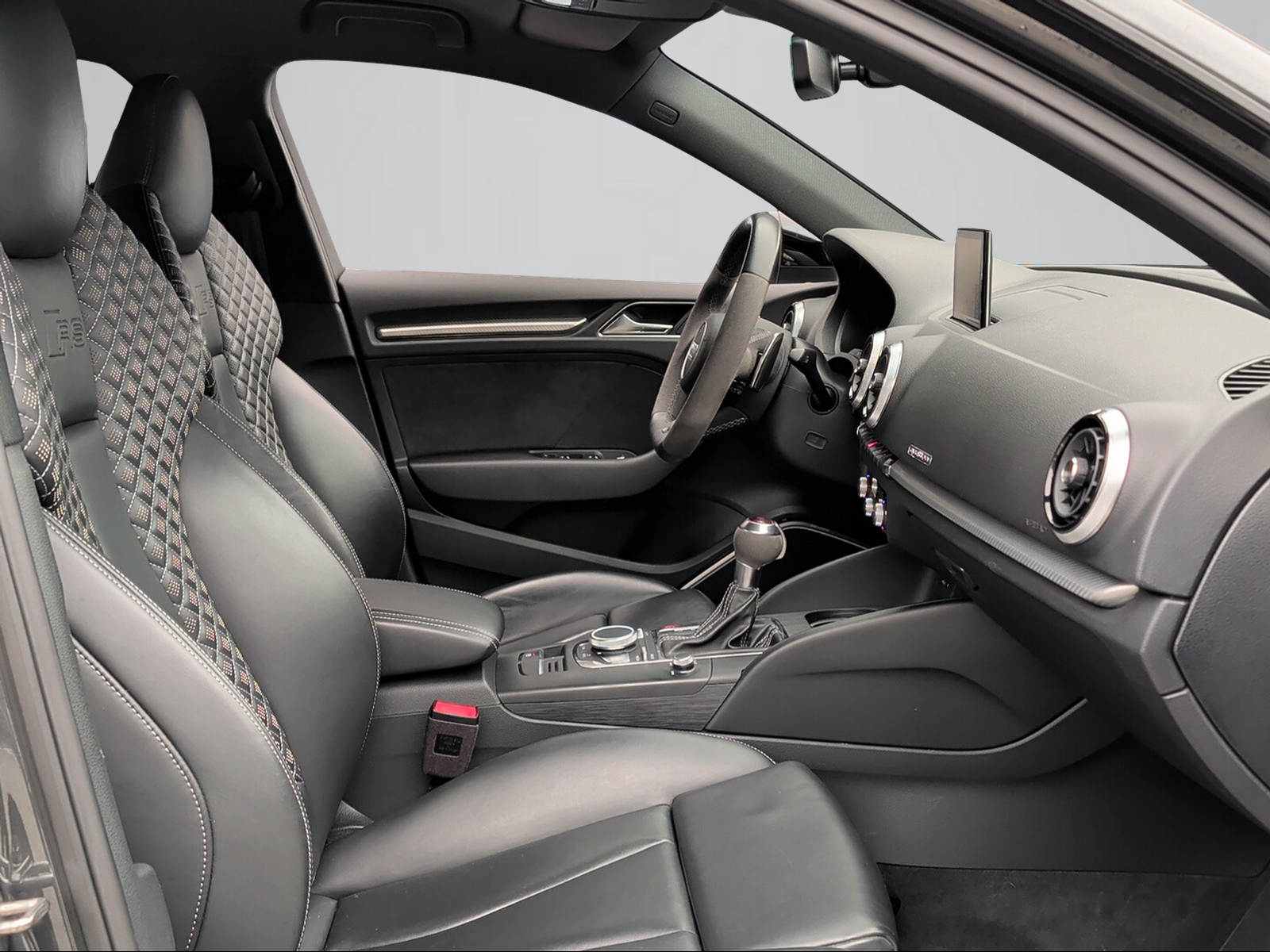 AUDI RS3 Sportback 2.5 TSI quattro S-tronic-image-6