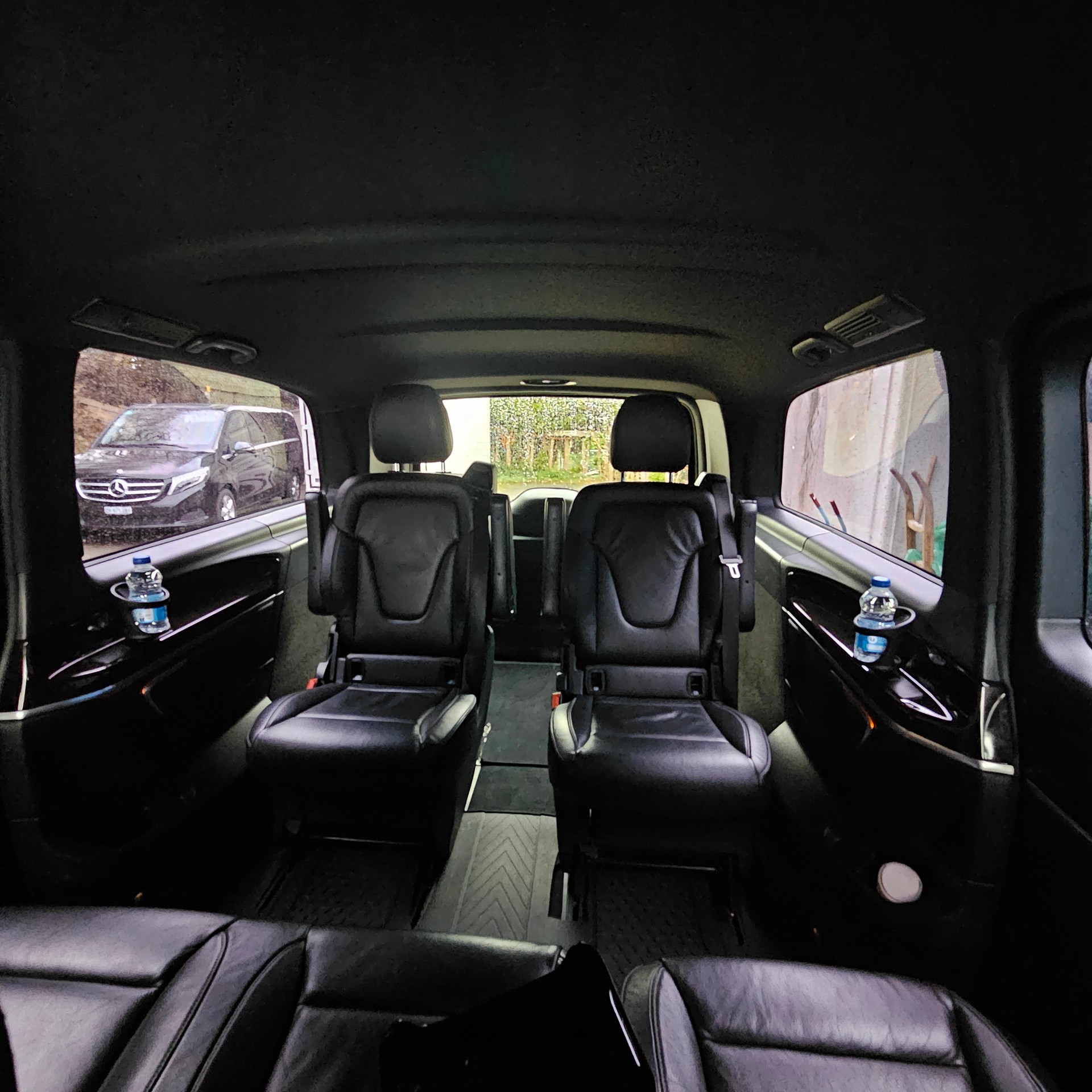 MERCEDES-BENZ V 250 d Avantgarde extralang 7G-Tronic-image-13
