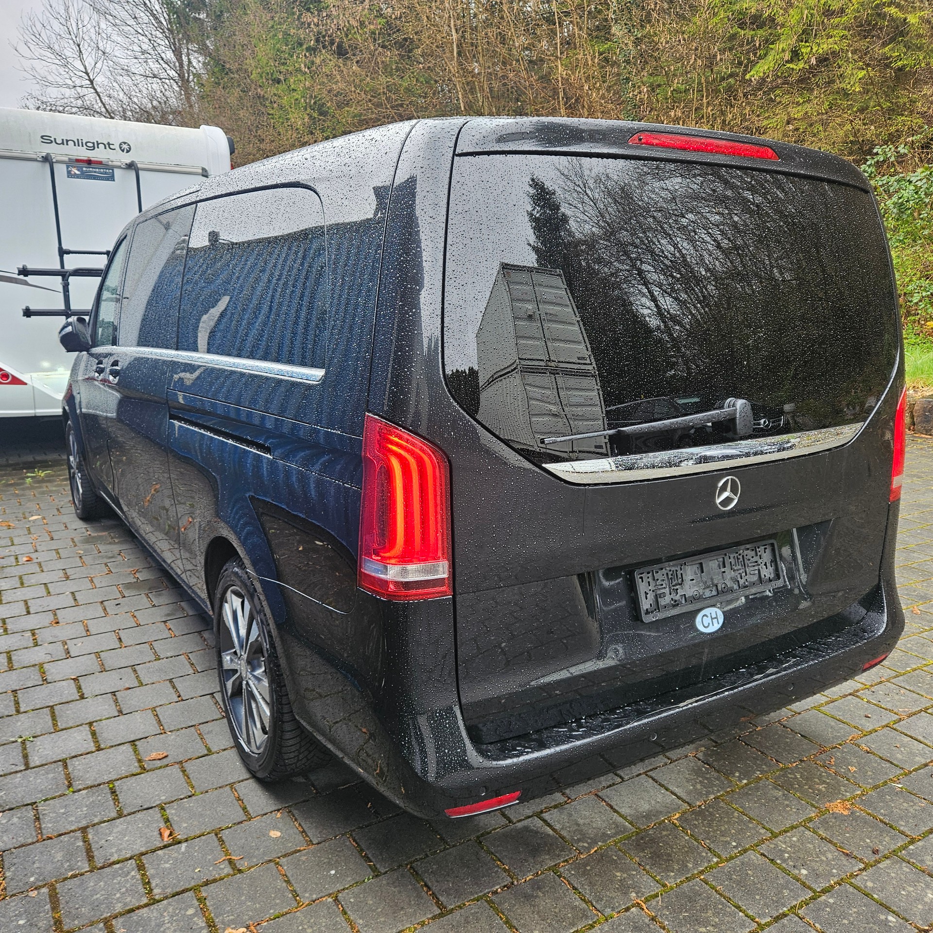 MERCEDES-BENZ V 250 d Avantgarde extralang 7G-Tronic-image-3
