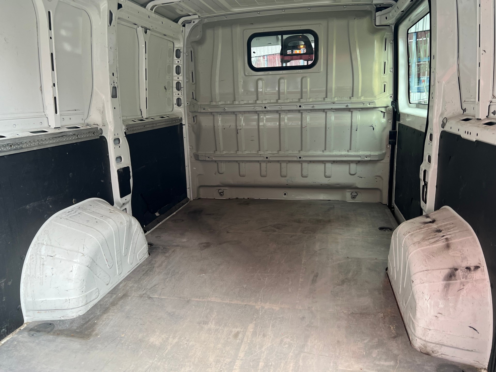 CITROEN Jumper 30 2.0 BlueHDi 110 Attraction L1H1-showroom-element-1