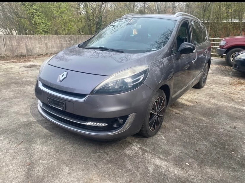 RENAULT Scénic 1.2 16V Turbo Expression-image-1