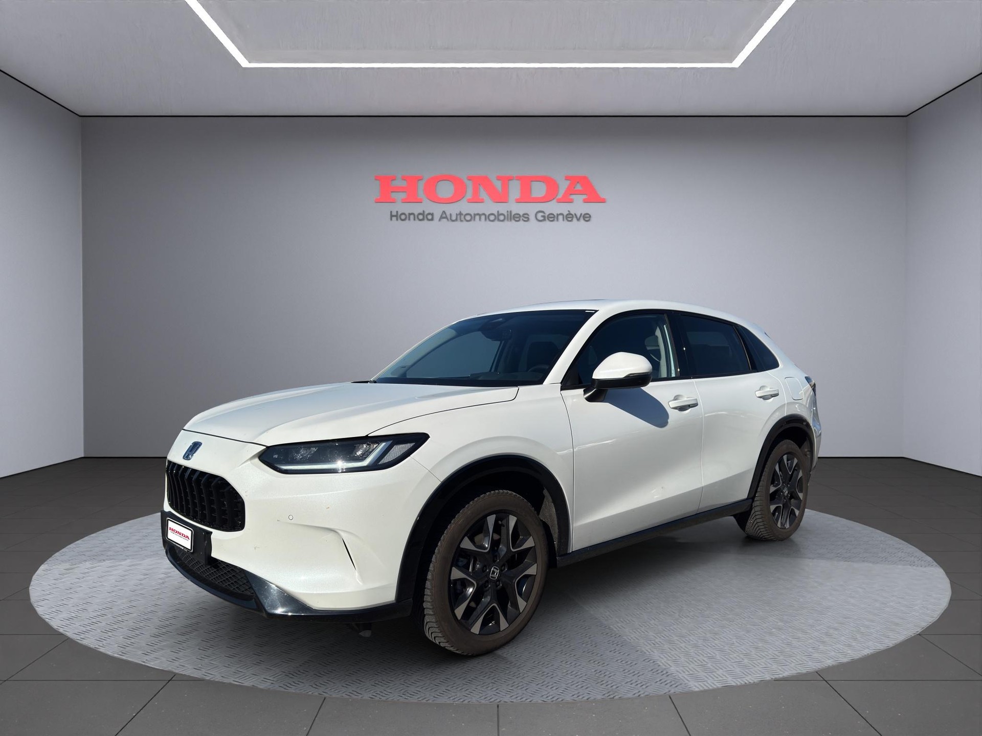 HONDA ZR-V 2.0 i-MMD Advance-showroom-element-3