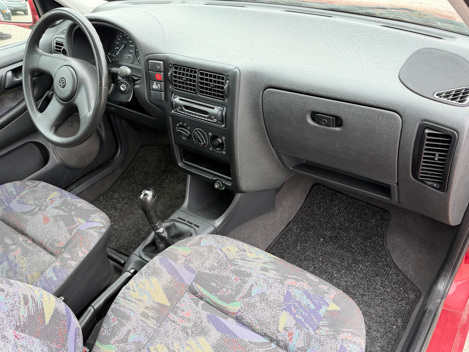 VW Polo 55-image-13
