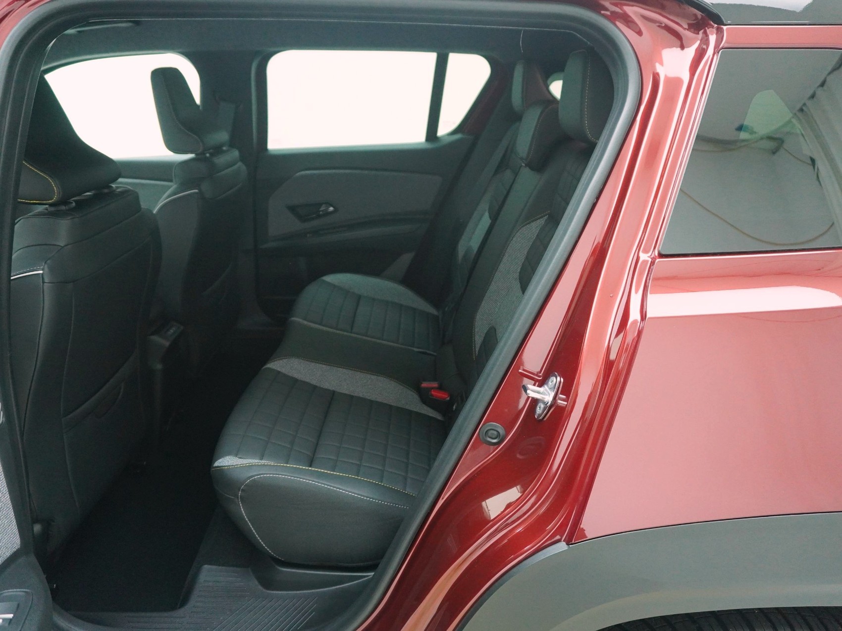 RENAULT R4 E-Tech Comfort Range iconic-image-13