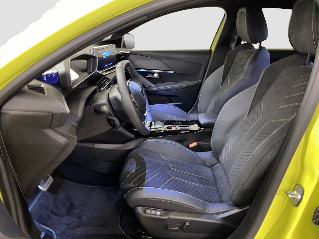 PEUGEOT 208 1.2 Hybrid 145 GT-image-5