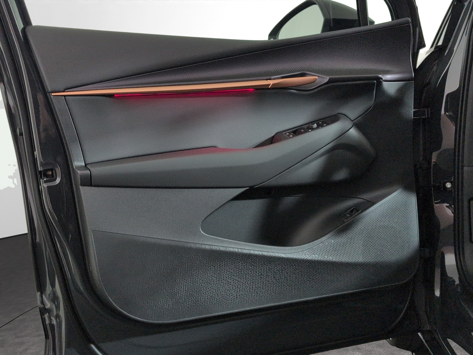 CUPRA Tavascan 77 kWh Edge 4D-image-13