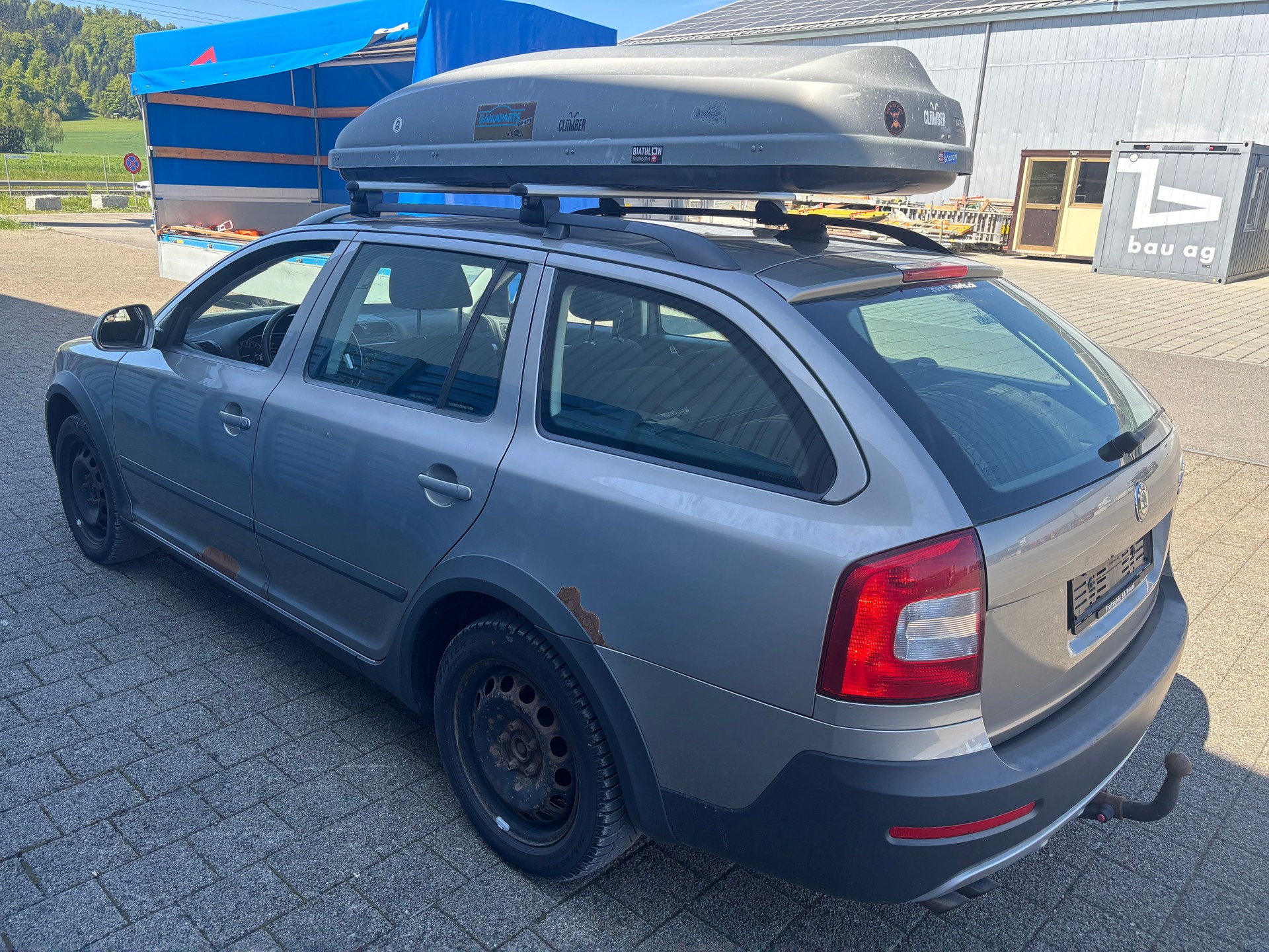 SKODA Octavia Combi 2.0 TDI Scout 4x4 DSG-image-5