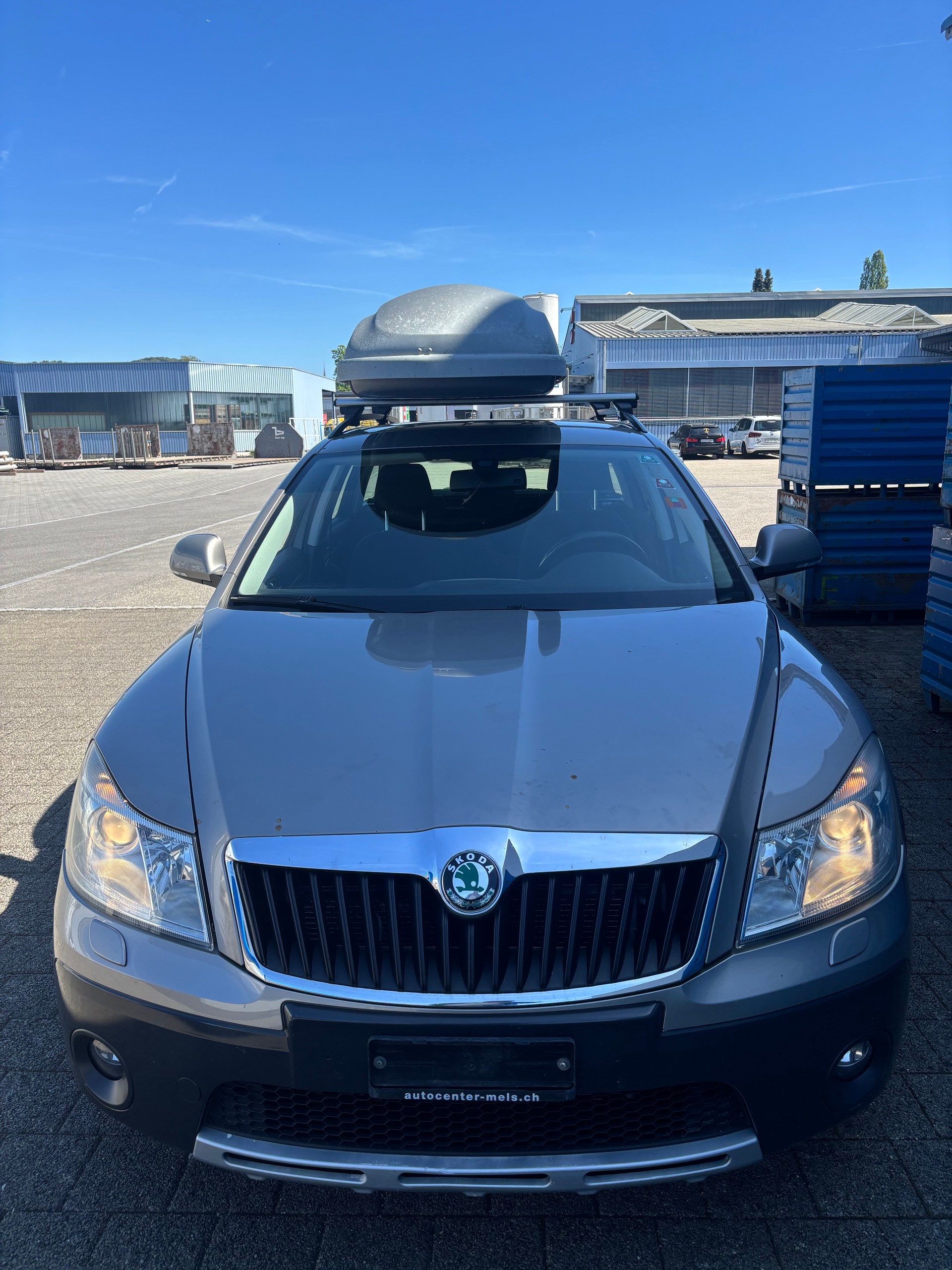 SKODA Octavia Combi 2.0 TDI Scout 4x4 DSG-image-1