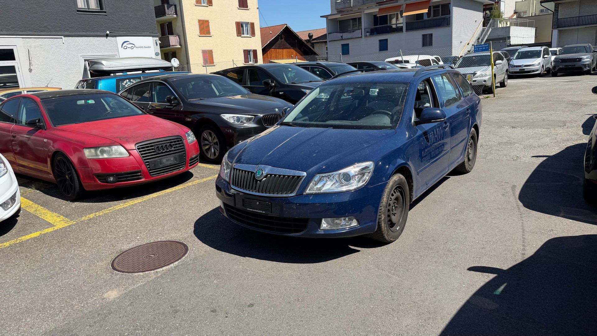 SKODA Octavia Combi 1.6 TDI Ambiente-image-0