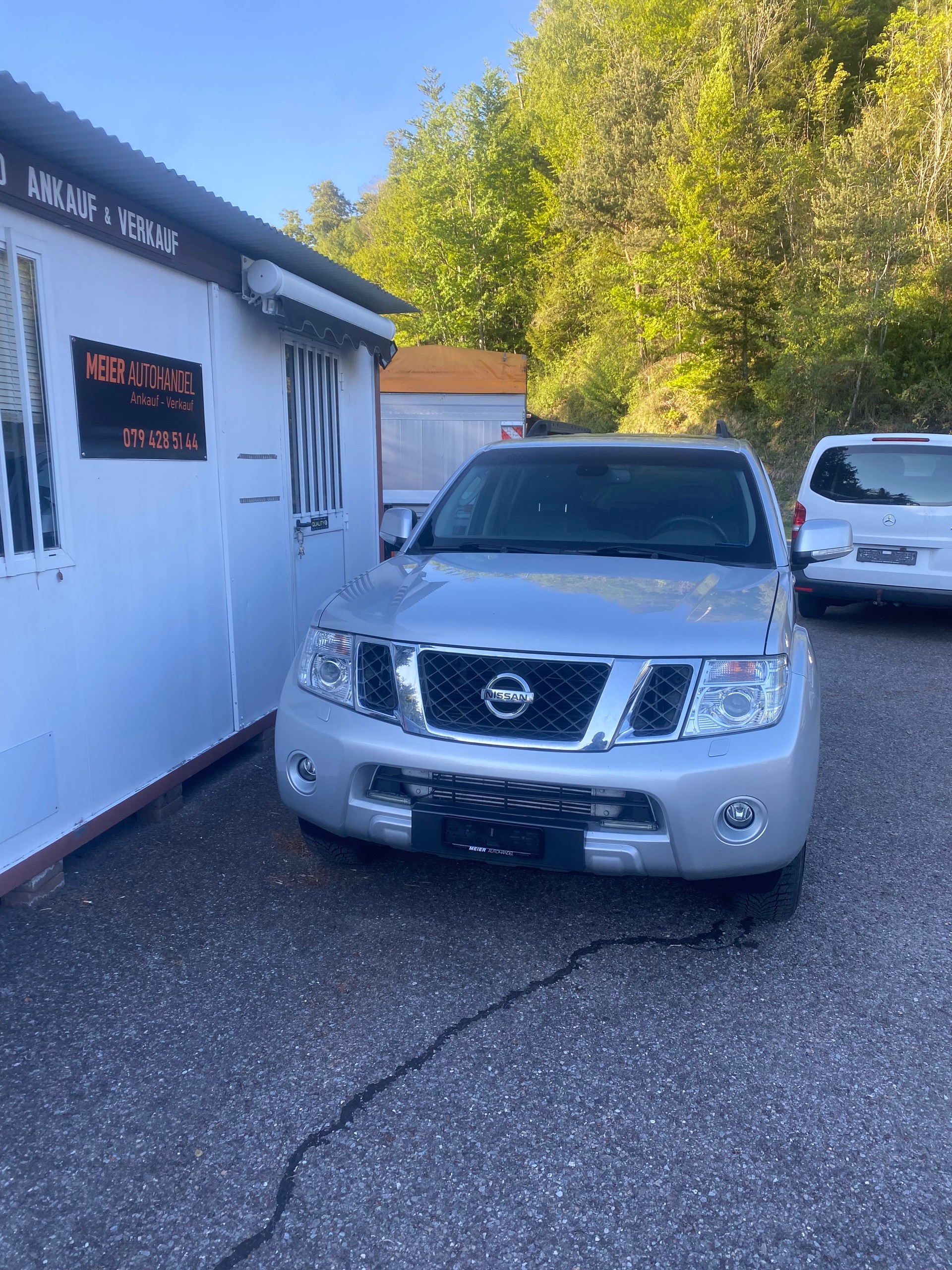 NISSAN Pathfinder 3.0 dCi LE Automatic