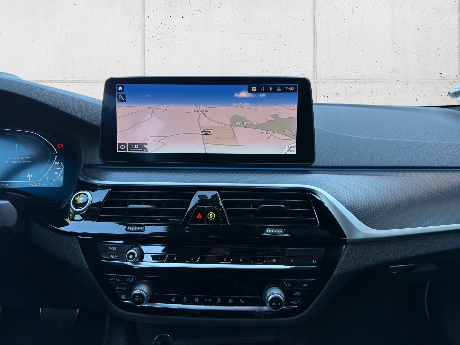 BMW 530e xDrive M Sport Steptronic-image-19