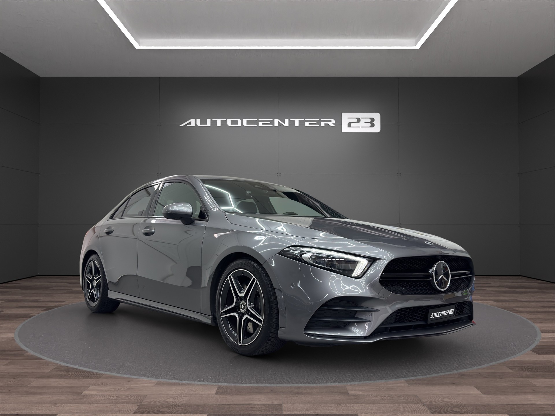 MERCEDES-BENZ A 250 AMG Line 7G-DCT-image-1