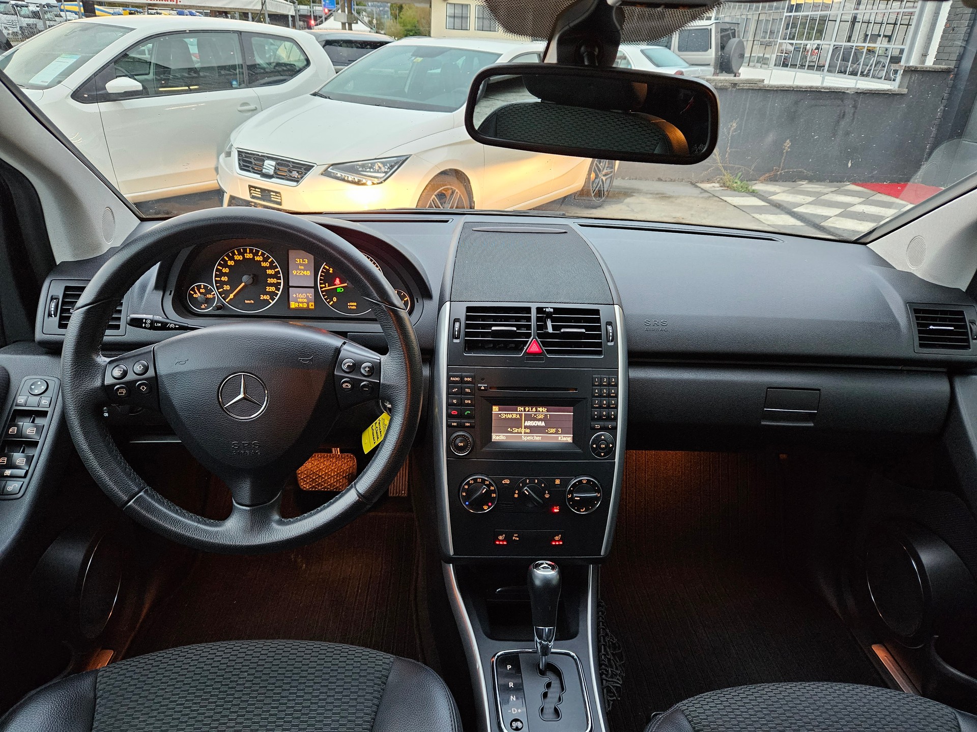 MERCEDES-BENZ A 200 Avantgarde Automat-image-14