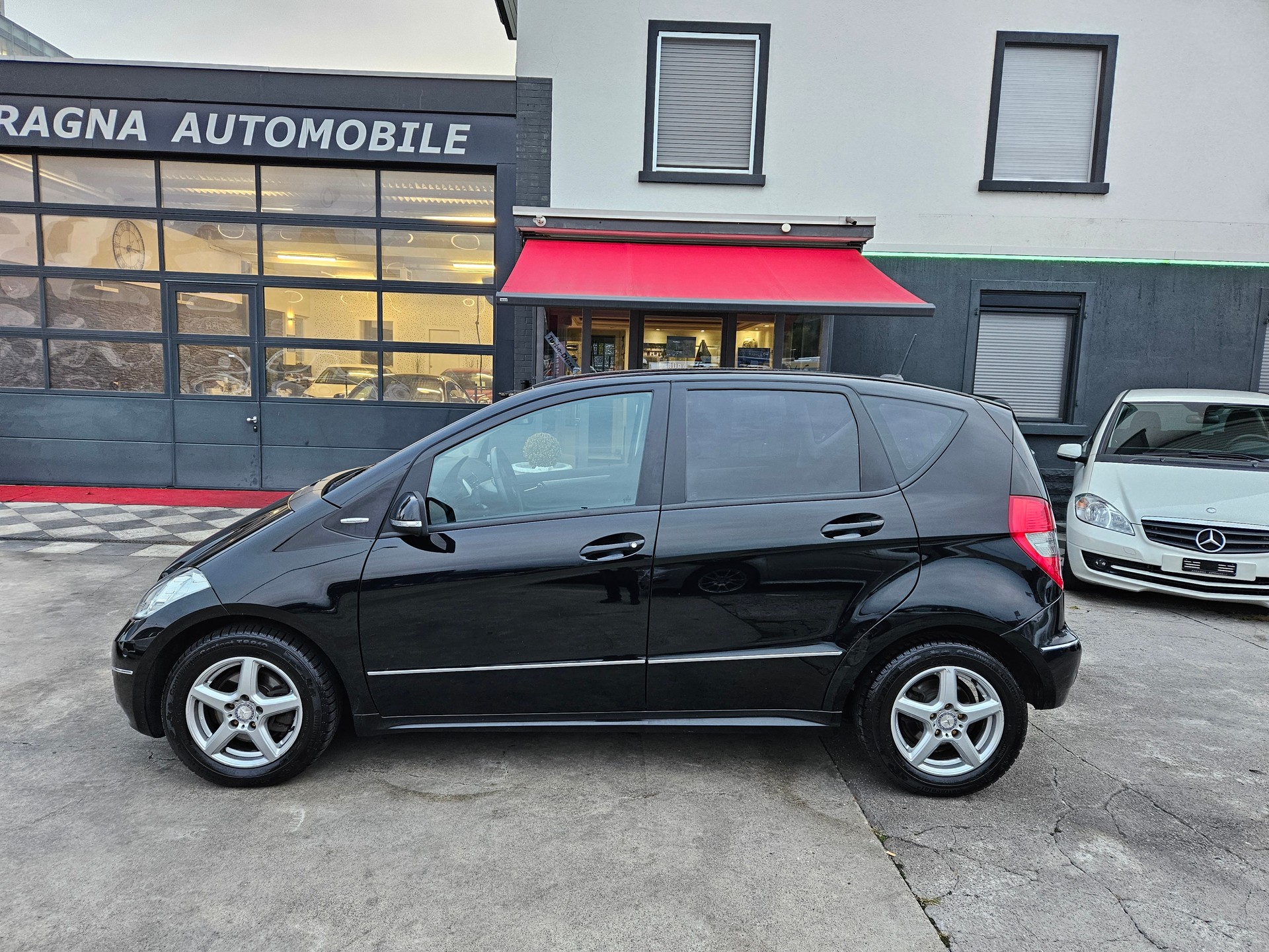 MERCEDES-BENZ A 200 Avantgarde Automat-image-3