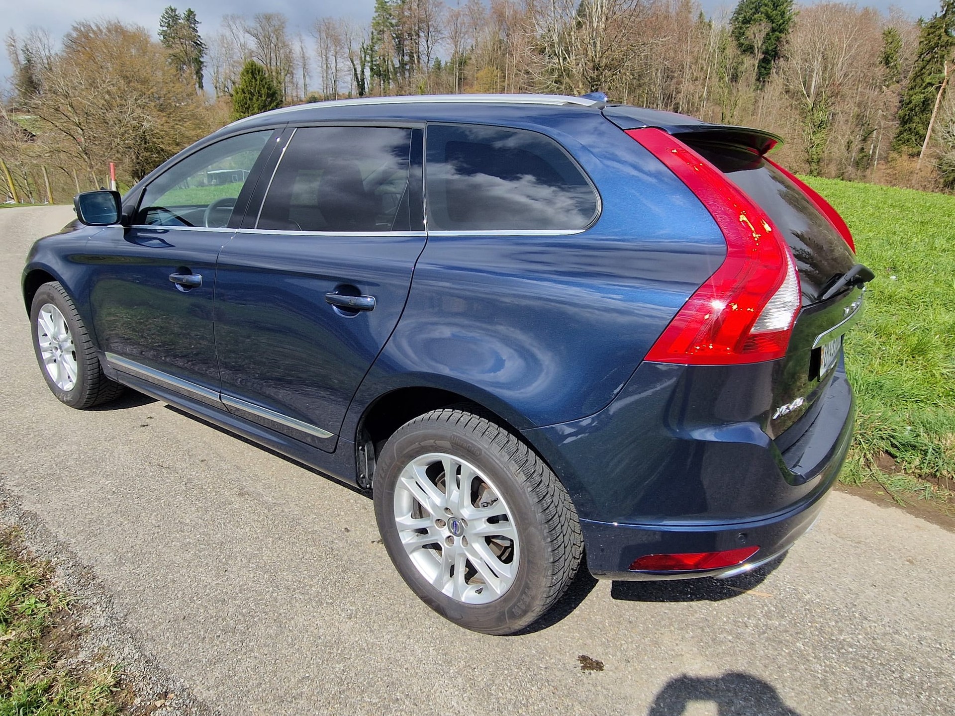 VOLVO XC60 T5 Summum Geartronic-image-3