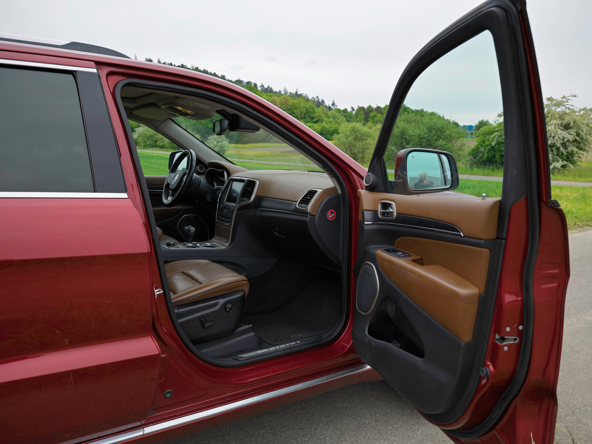JEEP Grand Cherokee 5.7 V8 HEMI Summit Automatic-image-4