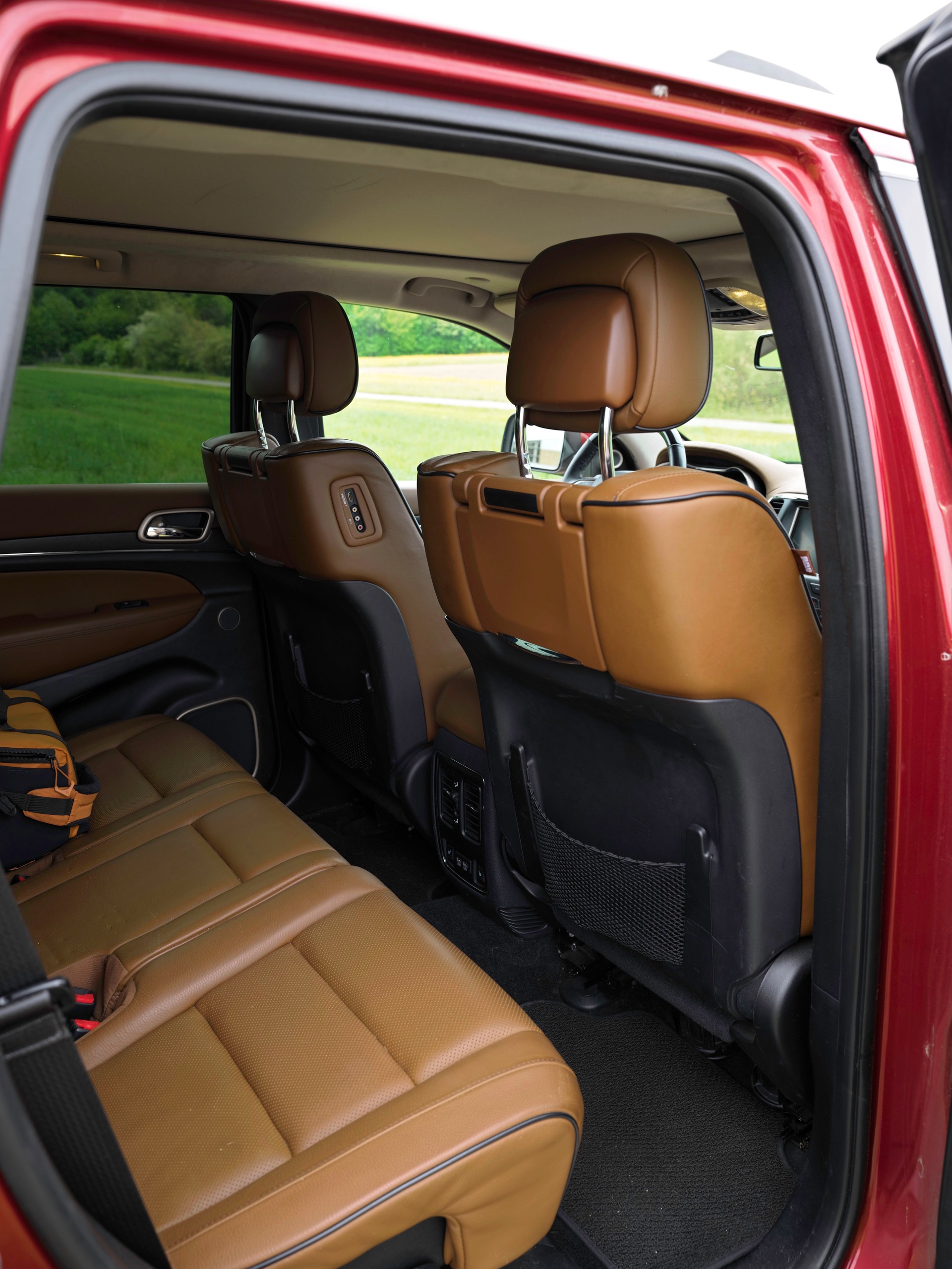 JEEP Grand Cherokee 5.7 V8 HEMI Summit Automatic-image-5