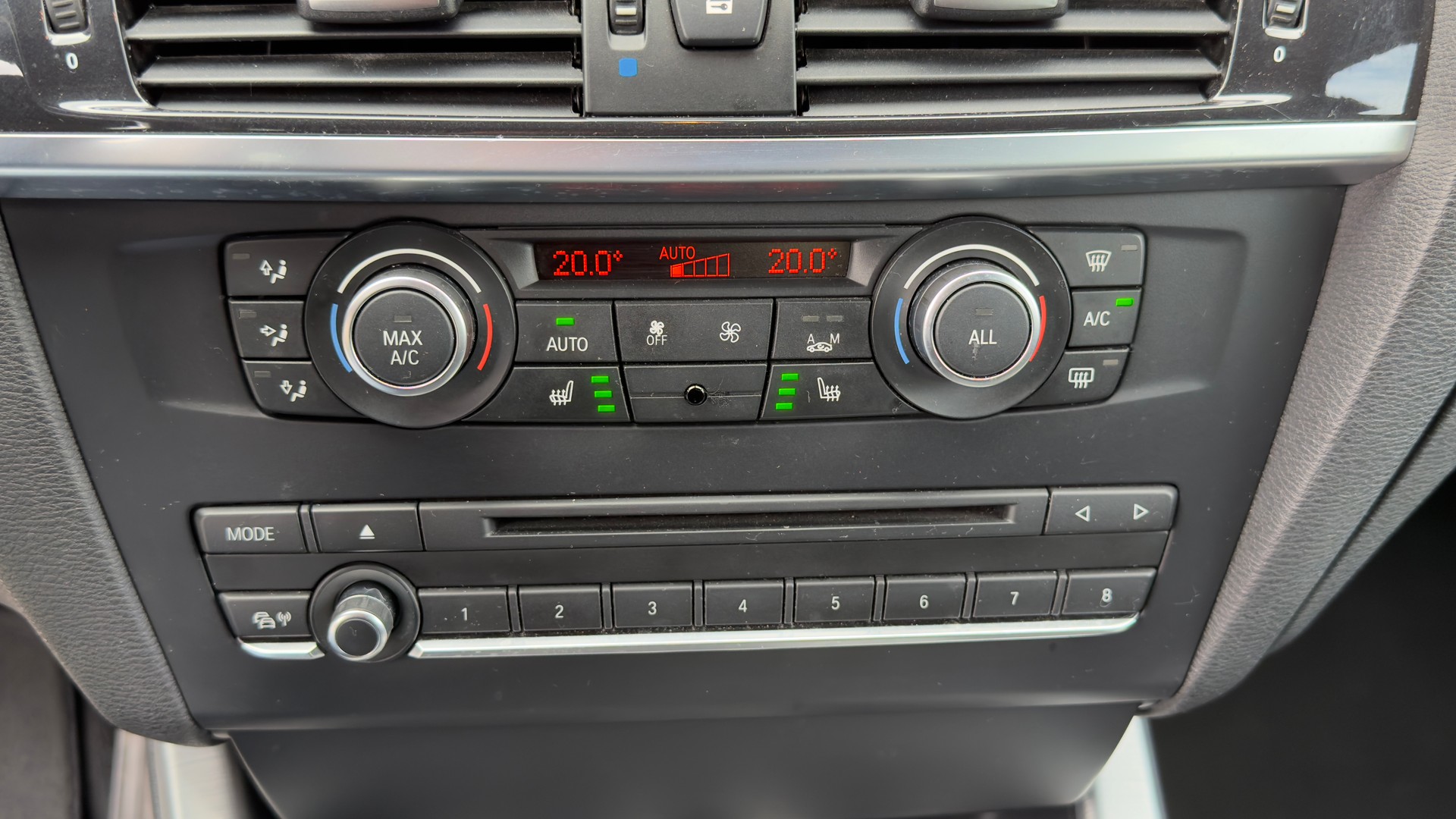 BMW X3 xDrive 20d -" Pack M * Capteur + Camera de Recul * intérieur cuir * jantes 19 pouces * sièges chauffants+électriques "-image-16