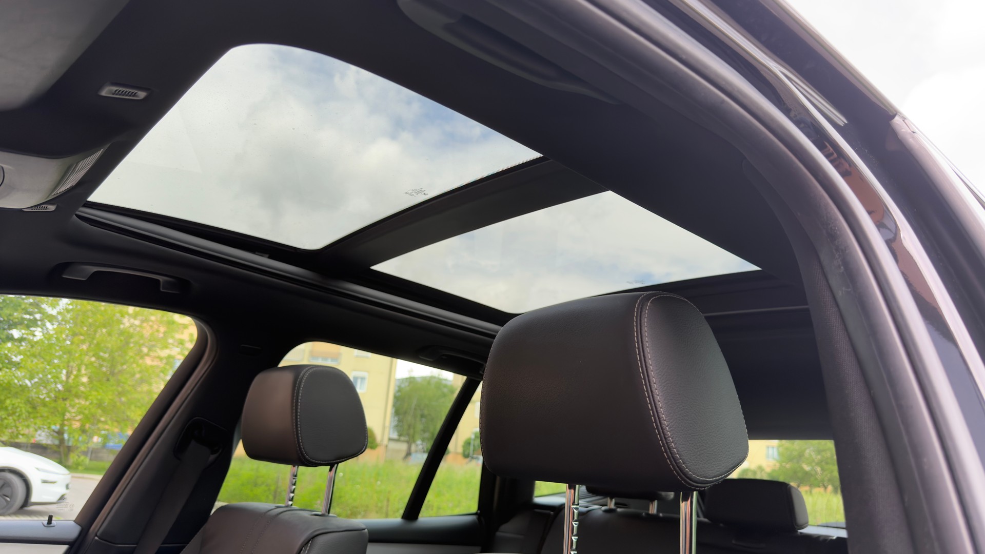 BMW X3 xDrive 20d -" Pack M * Capteur + Camera de Recul * intérieur cuir * jantes 19 pouces * sièges chauffants+électriques "-image-22