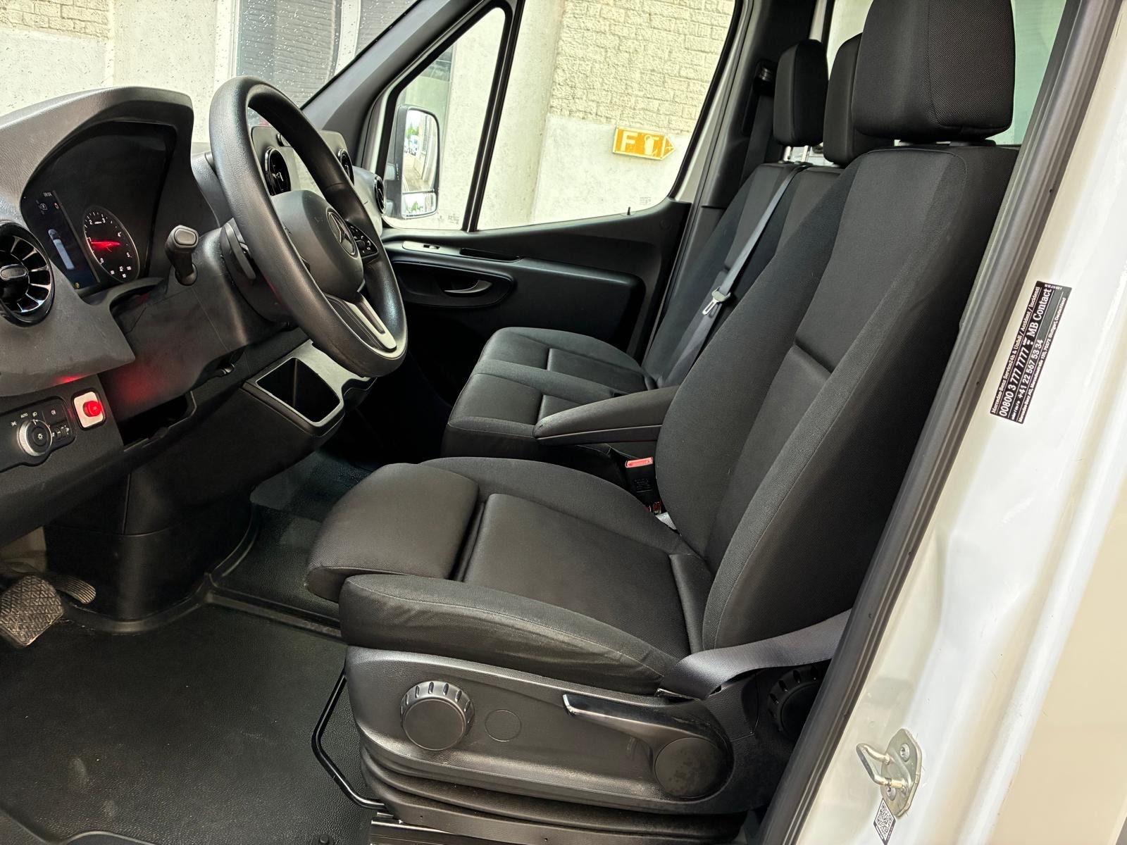 MERCEDES-BENZ Sprinter 315 CDI Standard 9G-TRONIC-image-9