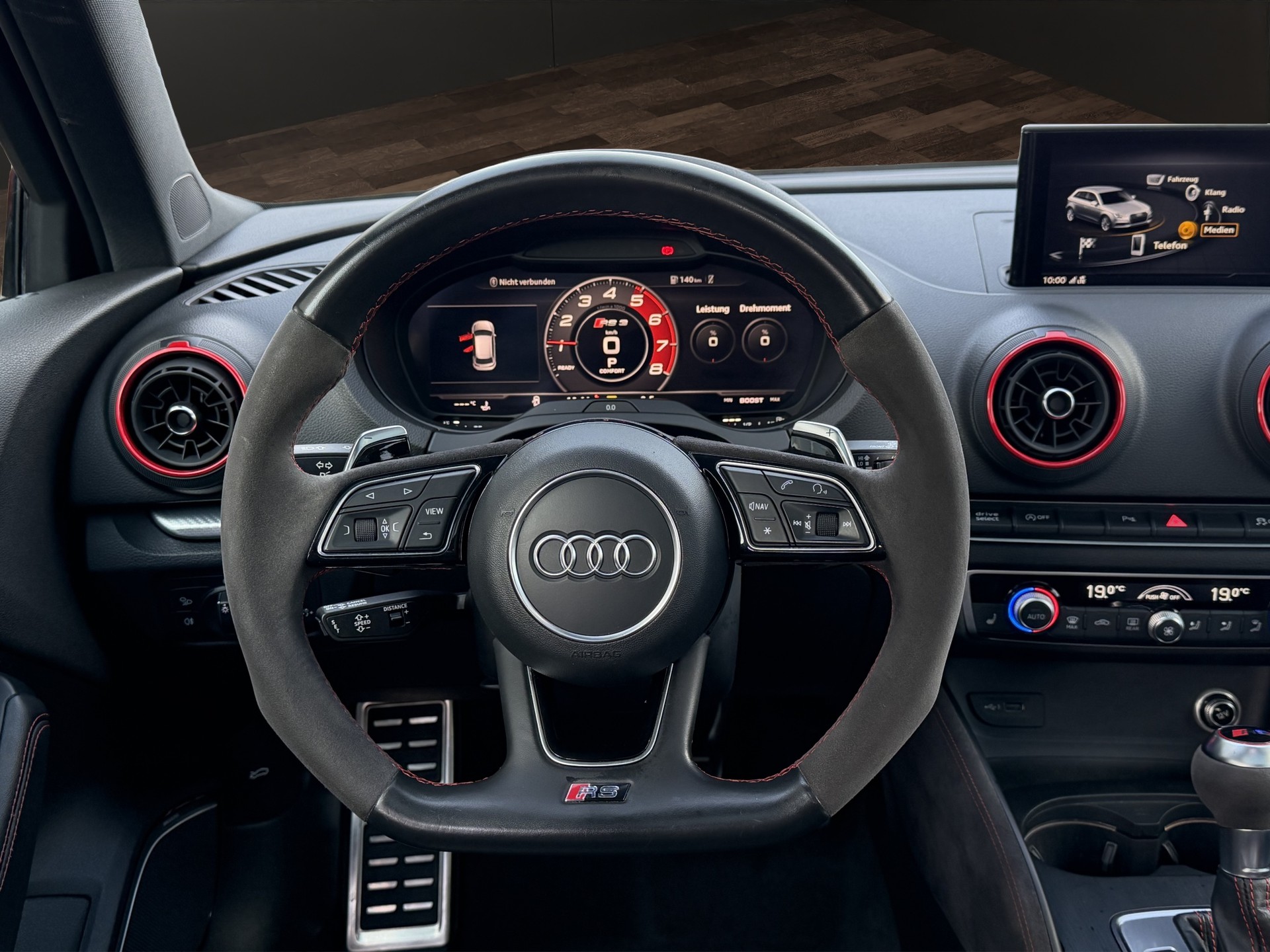 AUDI RS3 Sportback 2.5 TSI quattro S-tronic-image-11