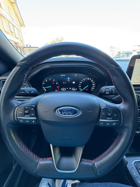 FORD Focus 1.0 SCTi Active-image-9