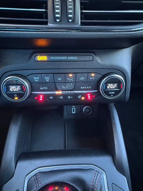 FORD Focus 1.0 SCTi Active-image-16