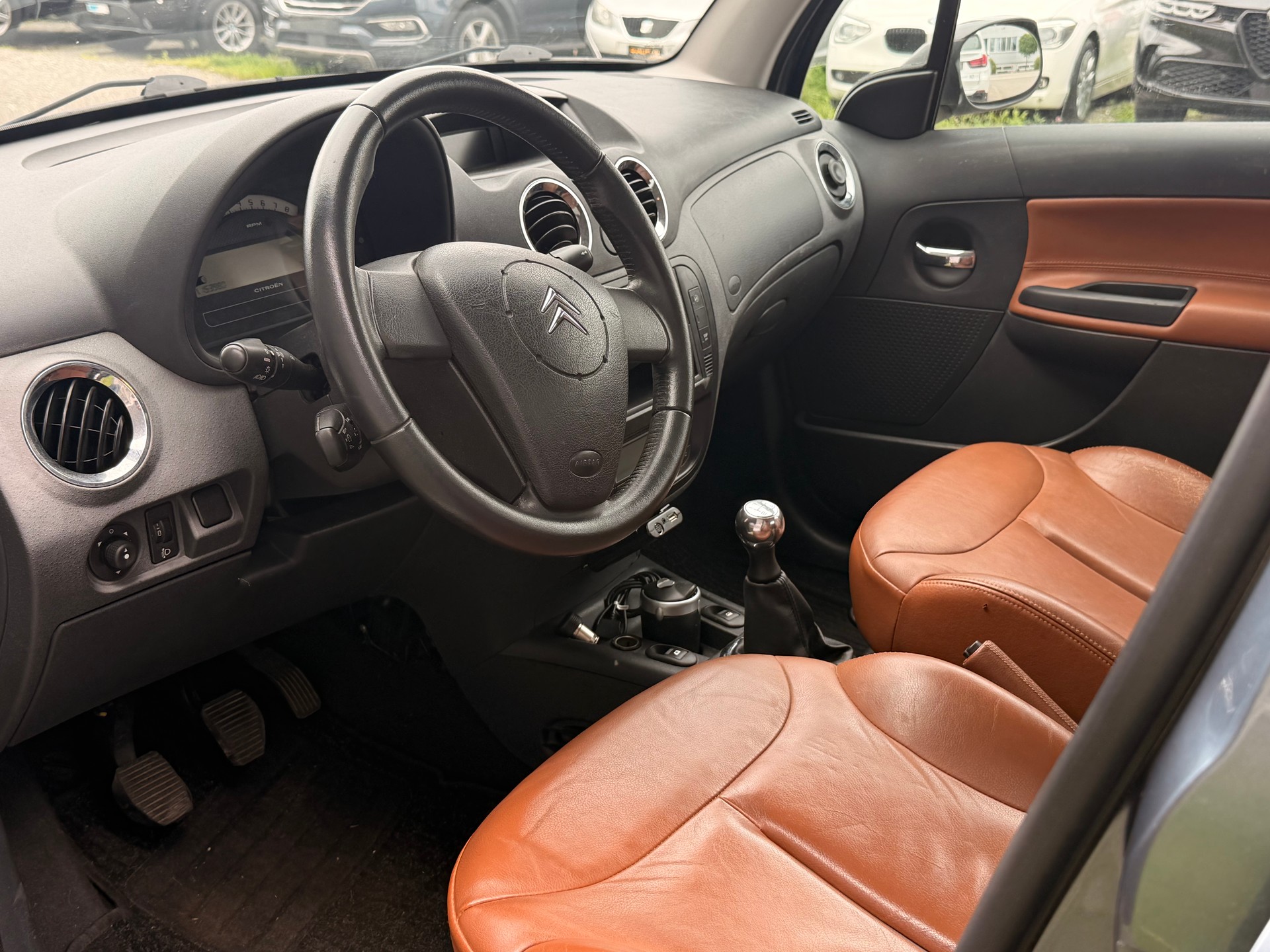 CITROEN C3 1.6i 16V Exclusive-image-7