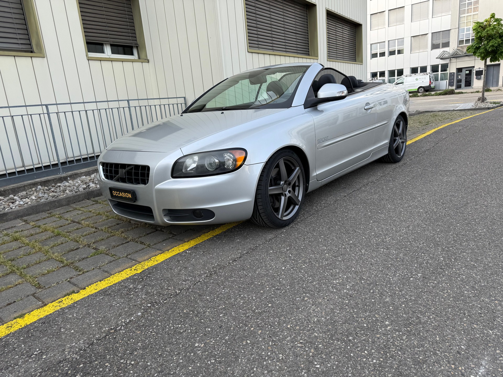 VOLVO C70 2.4i Momentum Geartronic-image-0