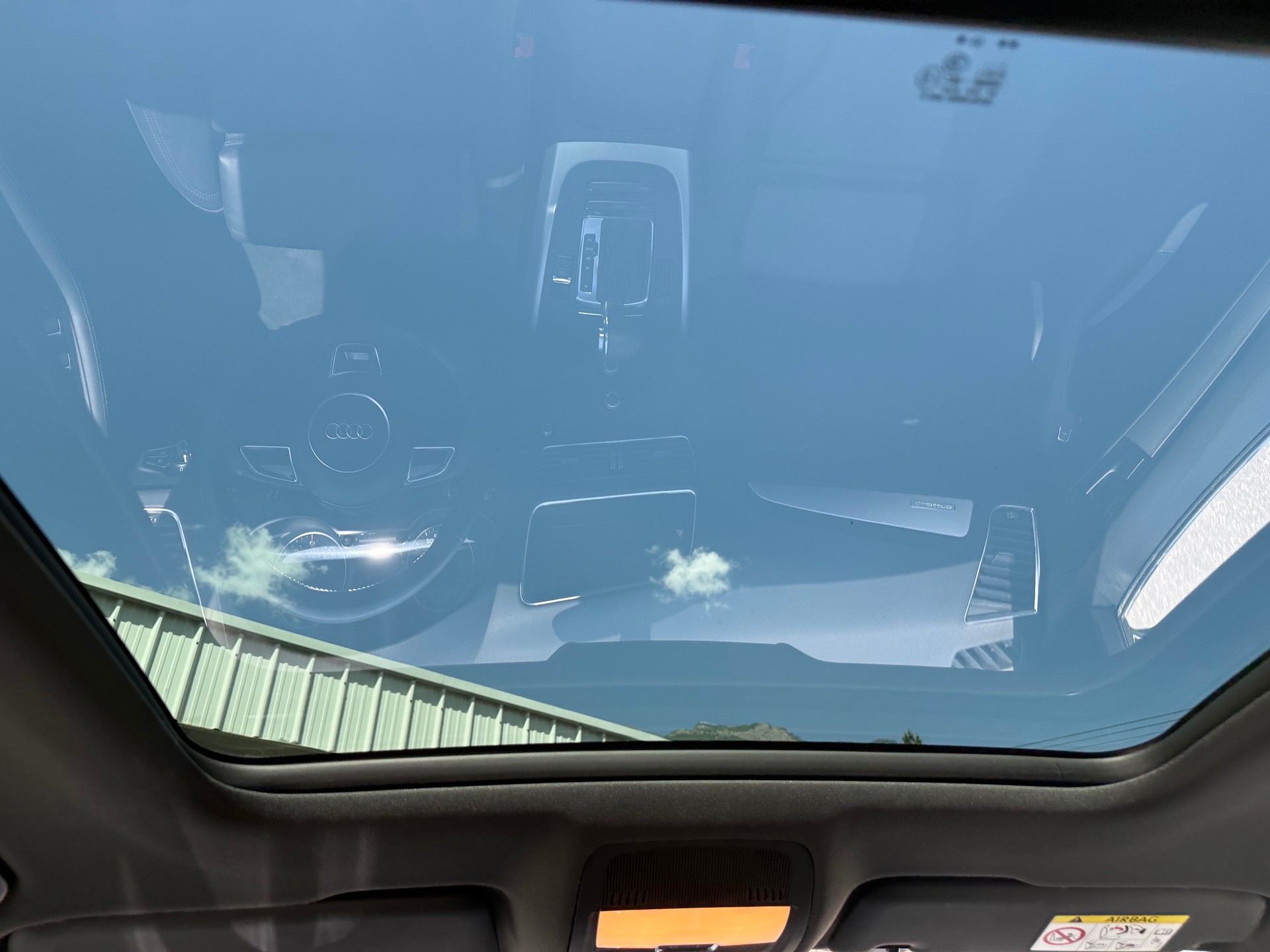 AUDI Q5 2.0 TDI quattro S-tronic S-Line Neuwertig-image-12