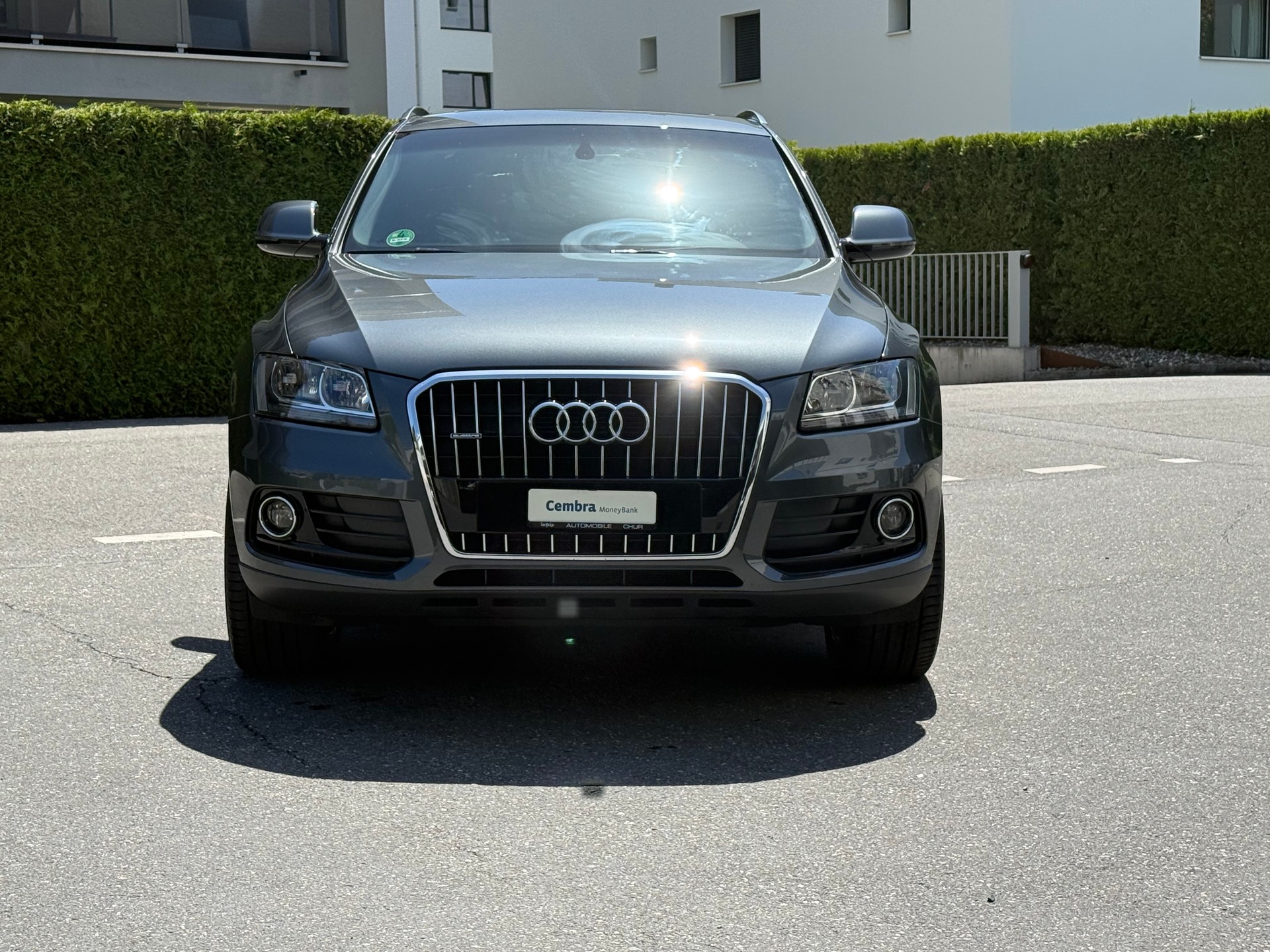 AUDI Q5 2.0 TDI quattro S-tronic S-Line Neuwertig-image-1