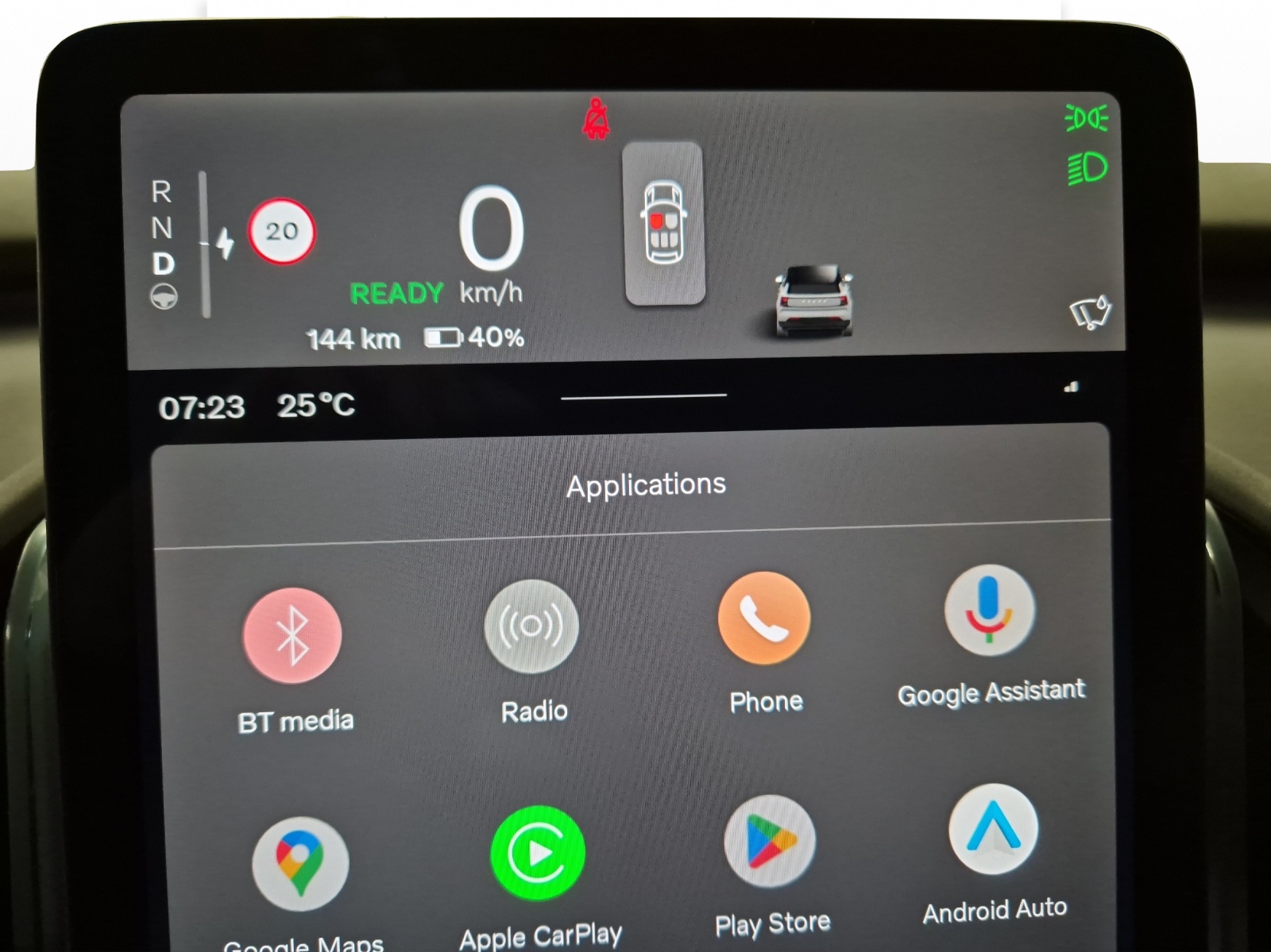 VOLVO EX30 E60 Plus Swiss Black Edition-image-12