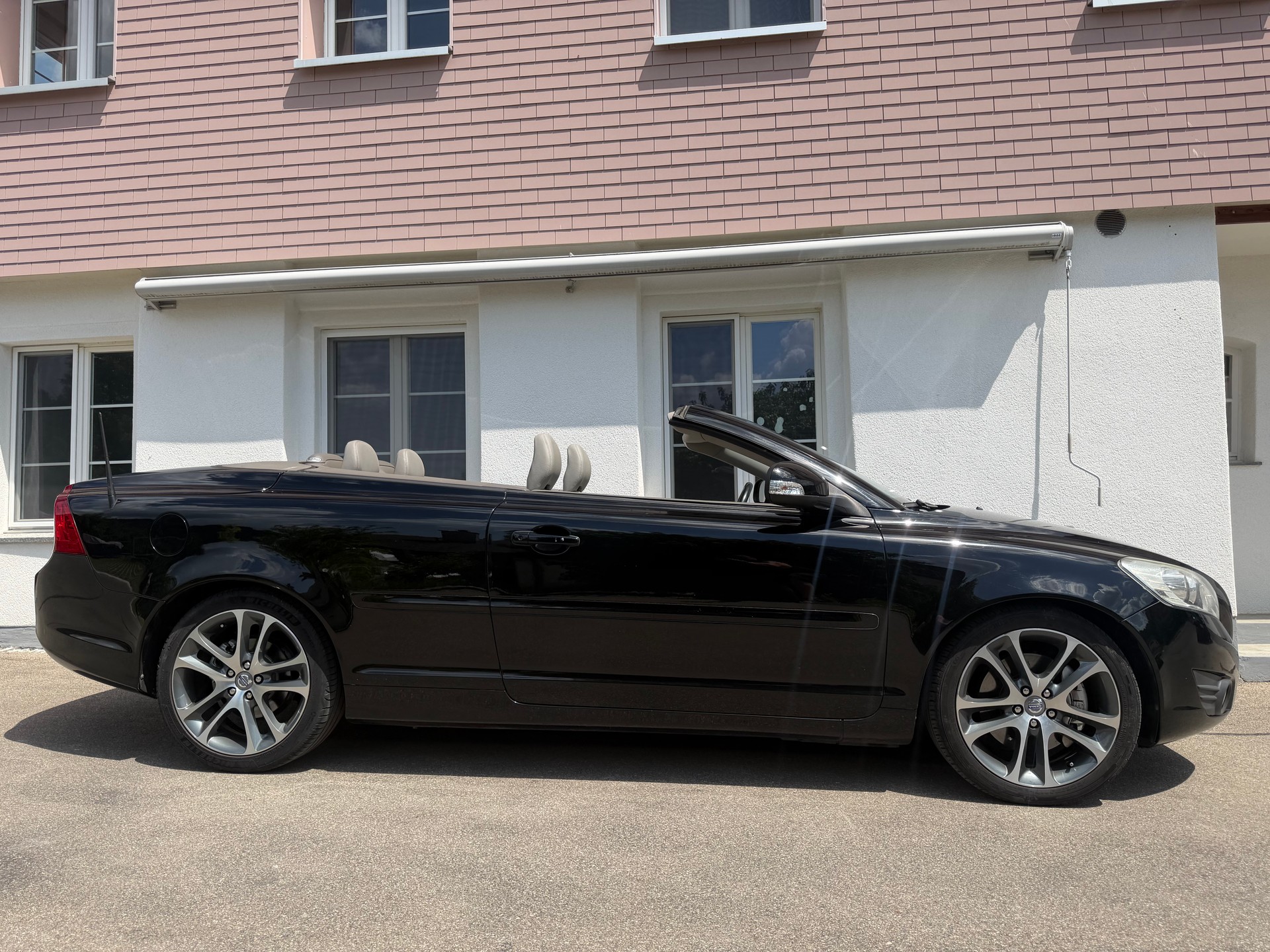 VOLVO C70 2.0D Kinetic-image-5