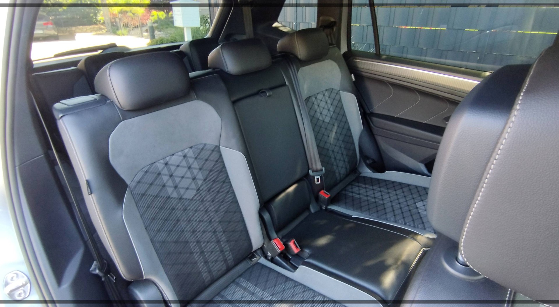 VW Tiguan Allspace 2.0TSI R-Line 4Motion DSG-image-10