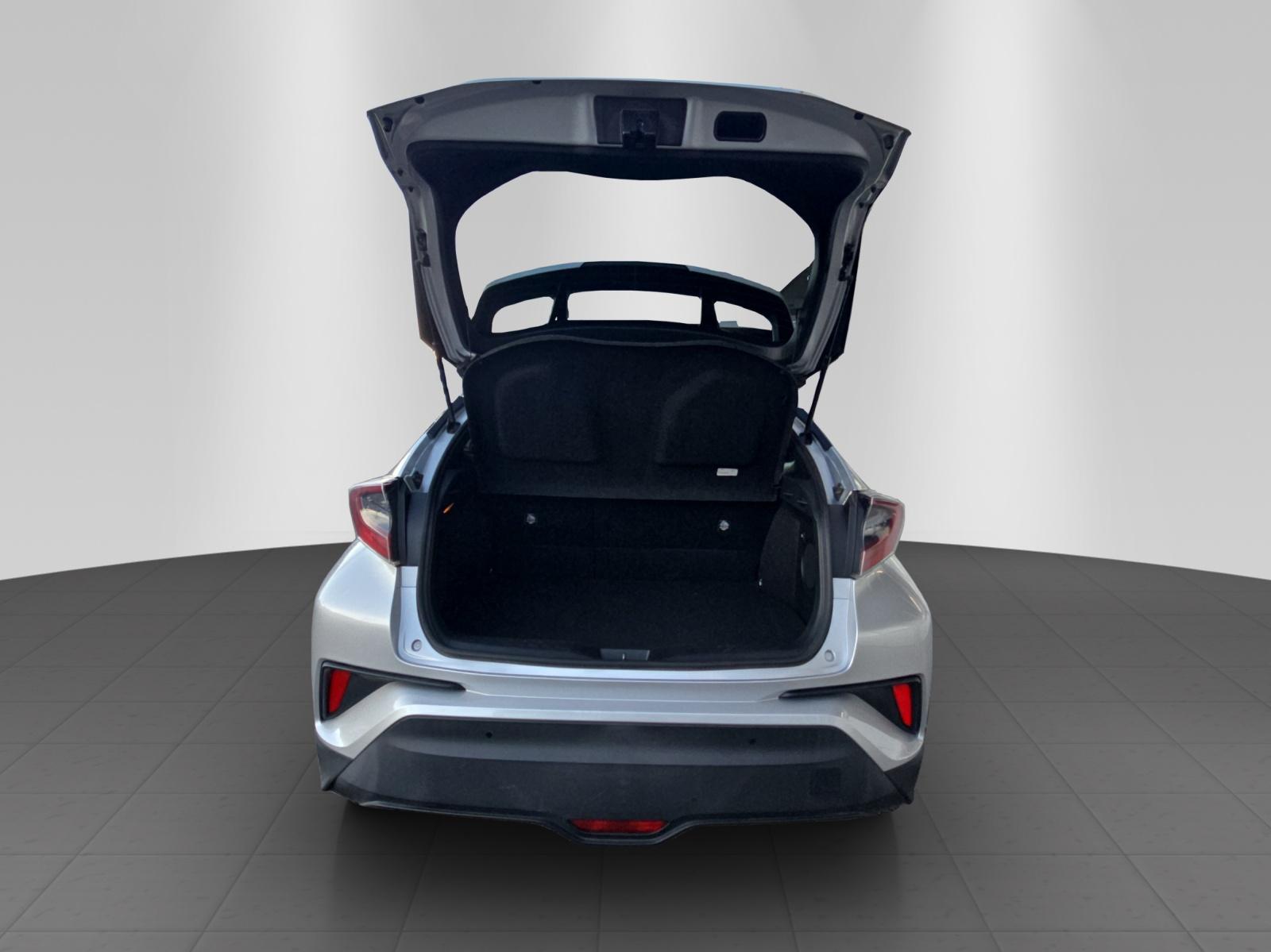 TOYOTA C-HR 1.8 VVTi HSD Premium-image-11