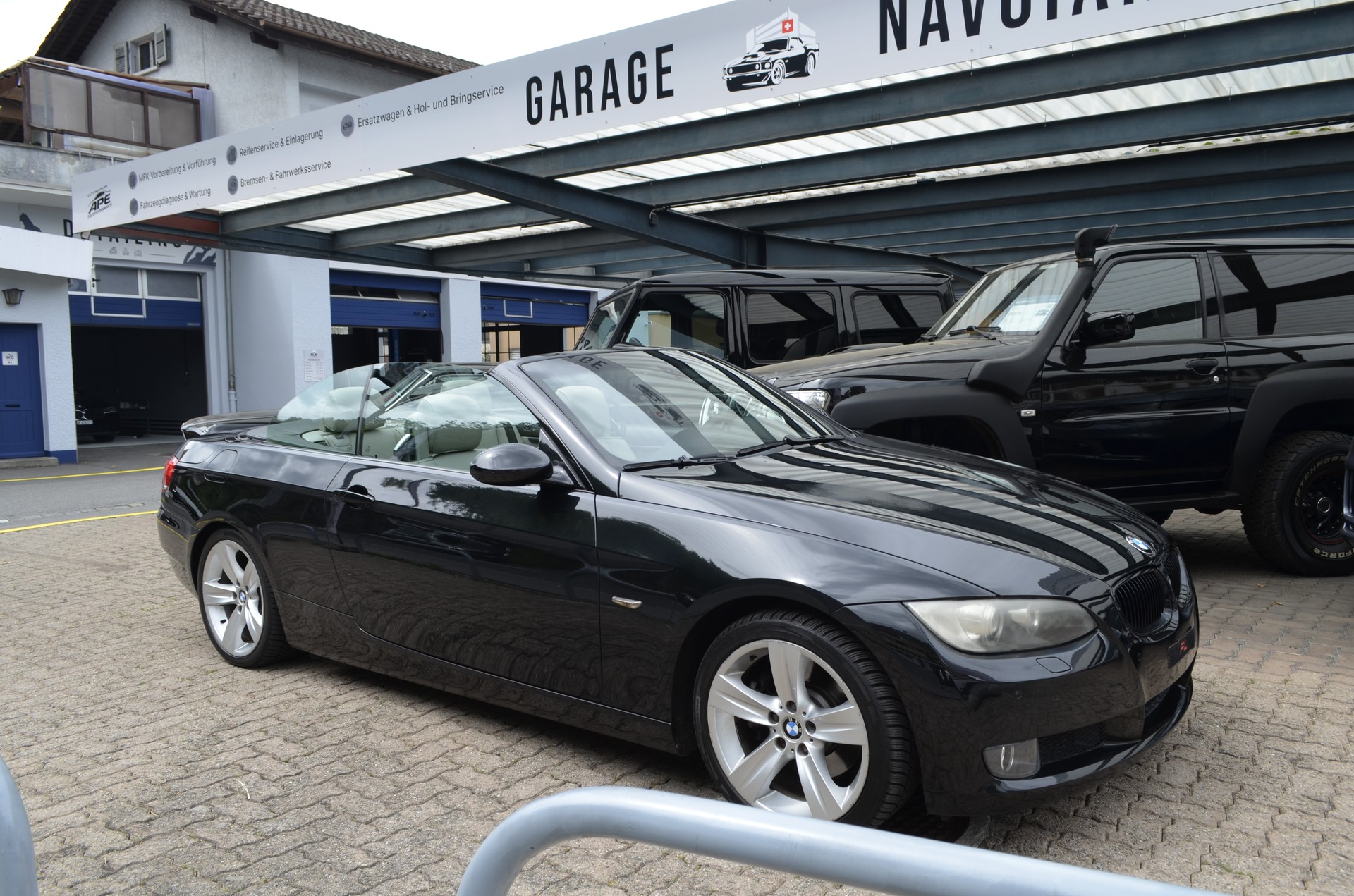 BMW 325i Cabriolet Steptronic-image-11