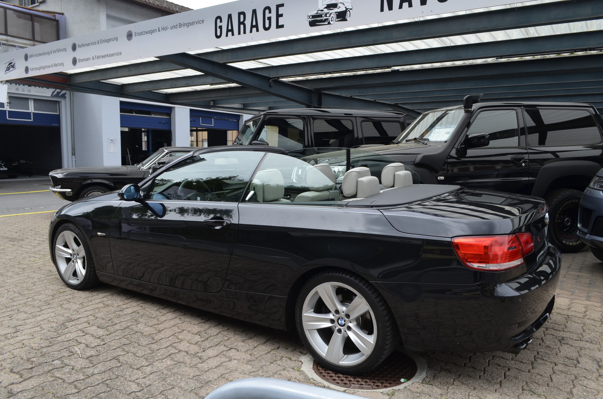 BMW 325i Cabriolet Steptronic-image-12