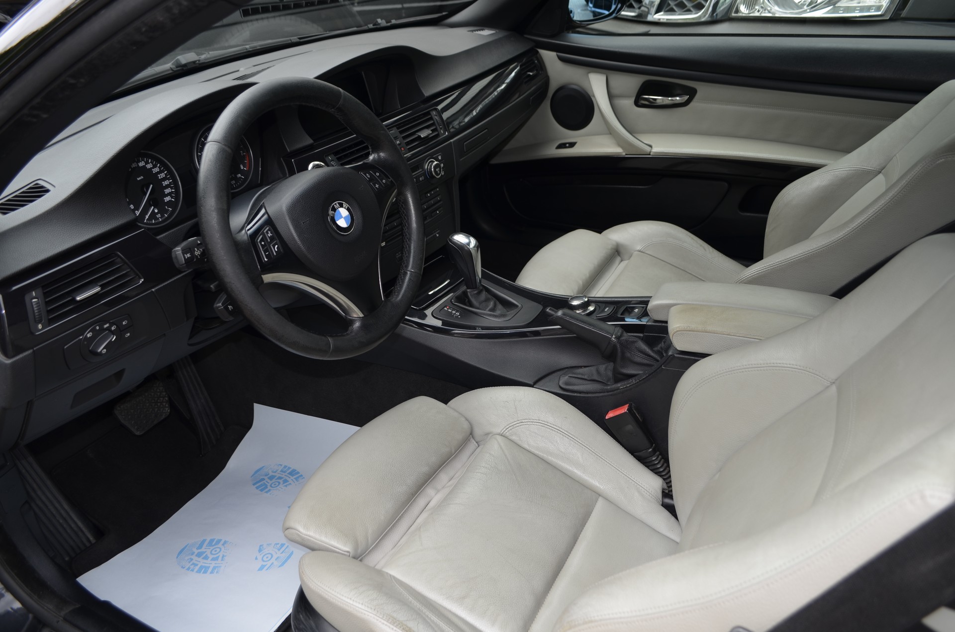 BMW 325i Cabriolet Steptronic-image-7