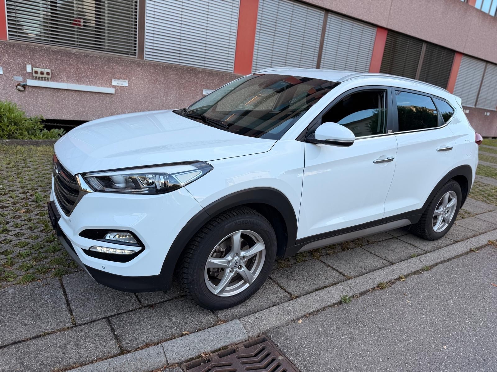 HYUNDAI Tucson 1.7 CRDI Origo 2WD DCT7-image-1