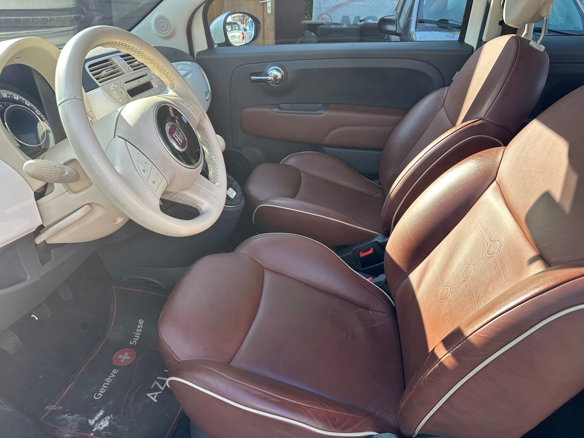 FIAT 500 1.4 16V Lounge-image-10