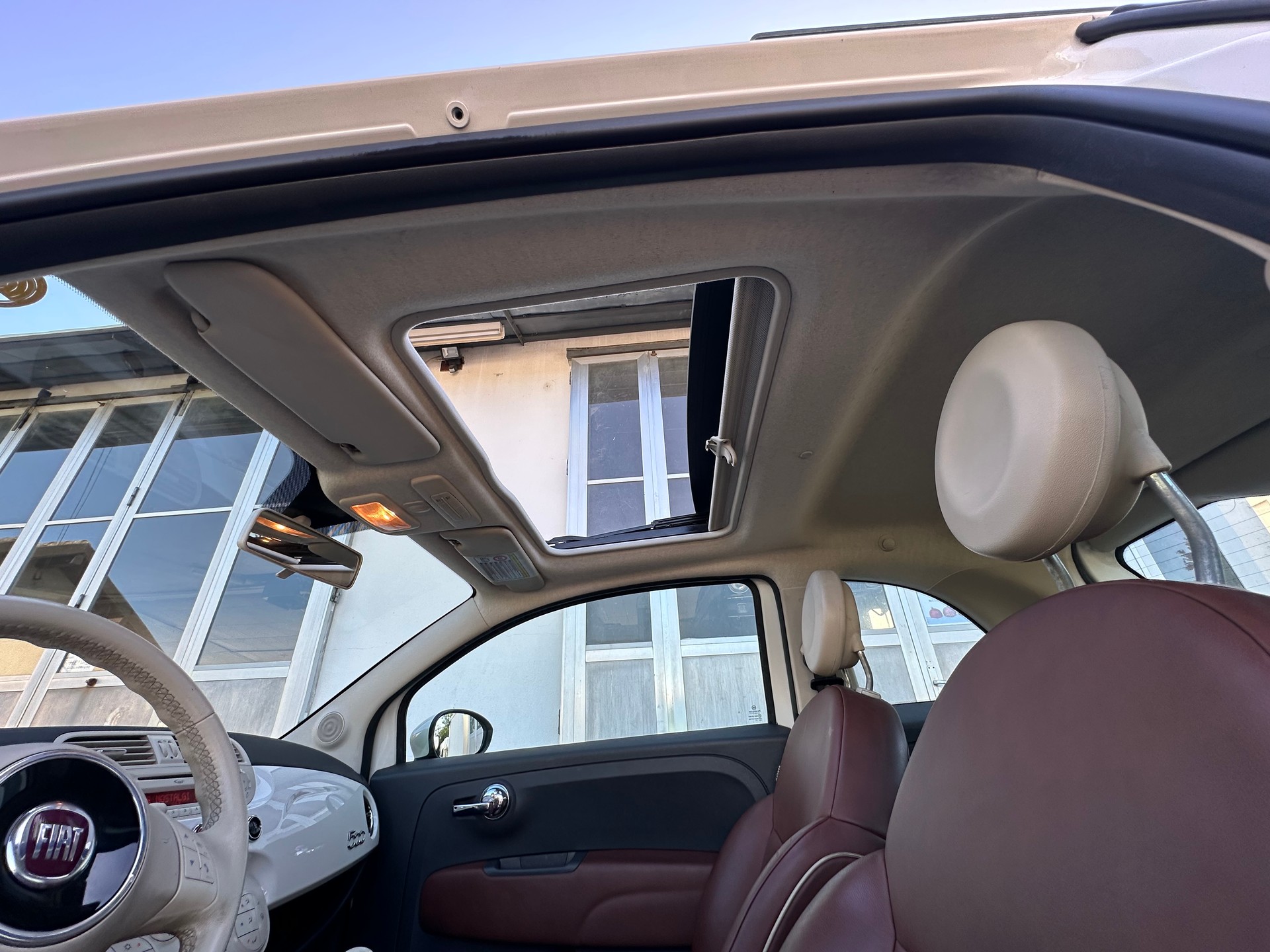 FIAT 500 1.4 16V Lounge-image-22