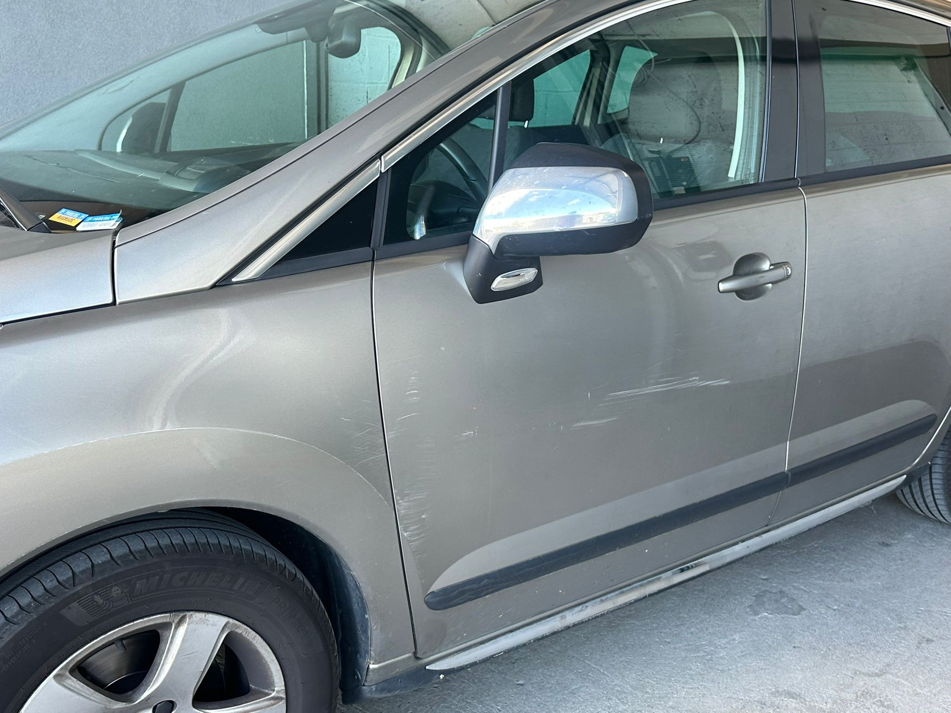PEUGEOT 3008 1.6 16V T Active-image-6