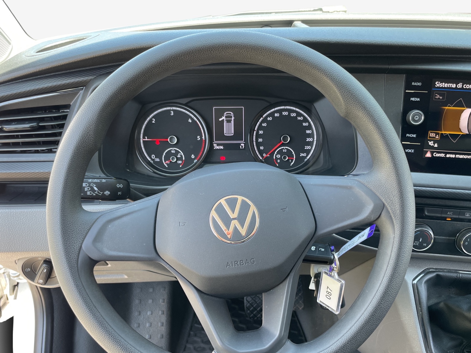 VW T6.1 2.0 TDI-image-9