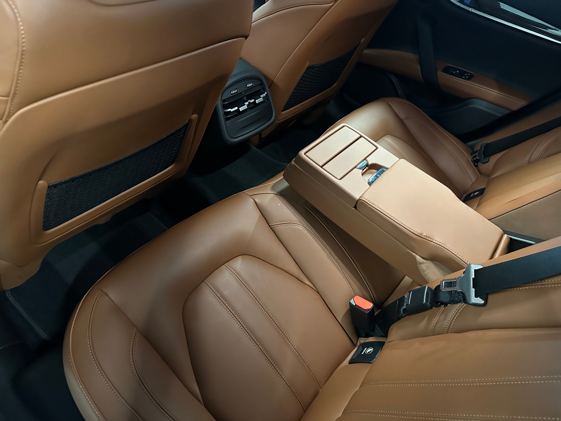 MASERATI Ghibli S Q4 3.0 GranSport Automatica-image-13
