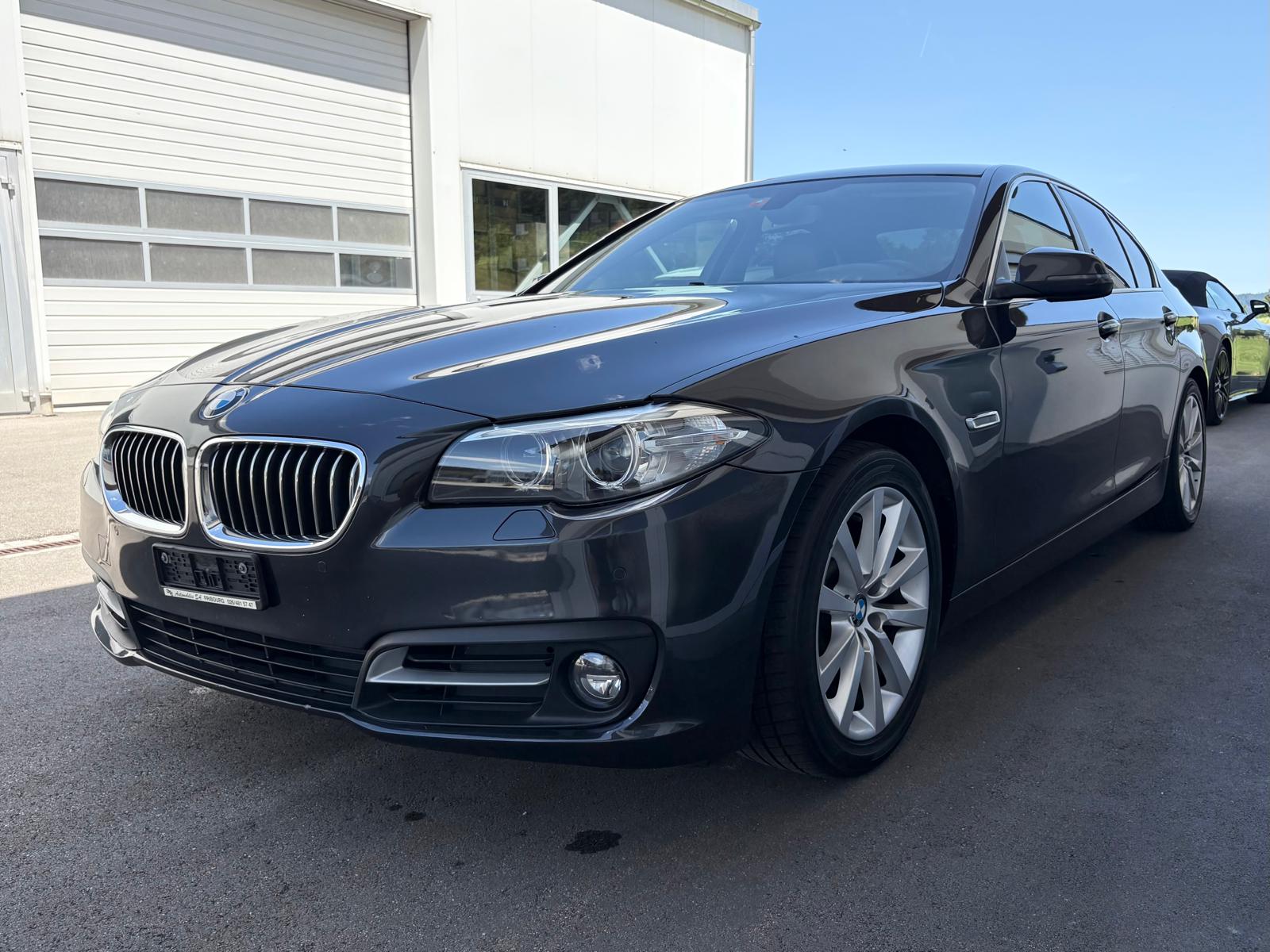 BMW 520d xDrive Modern Line Steptronic Facelift-image-0