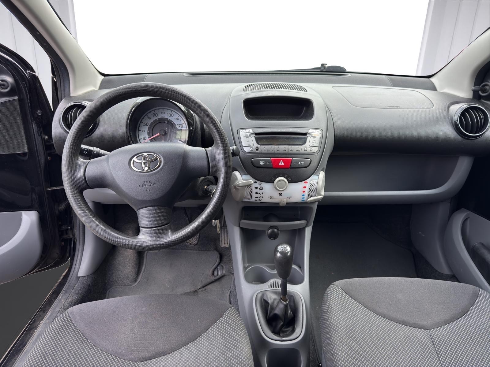 TOYOTA Aygo 1.0 Linea Luna Cool-image-6